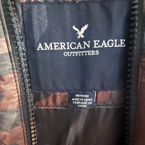 American Eagle Outfitters Camo Puffer Jacket - Picture 3 of 4